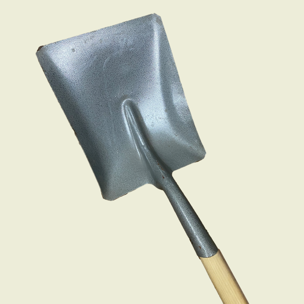 Bulldog Industrial Shovel