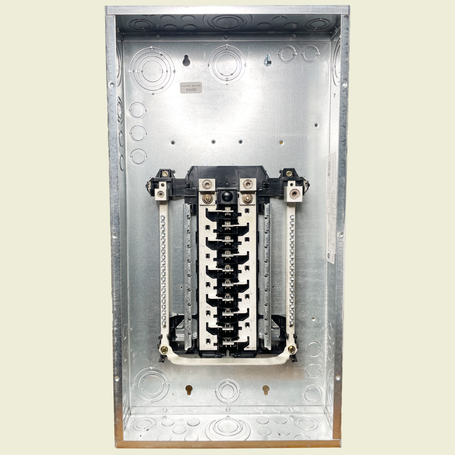 GE Powermark Gold 200A Load Center • Samaroo's Materials & General LTD