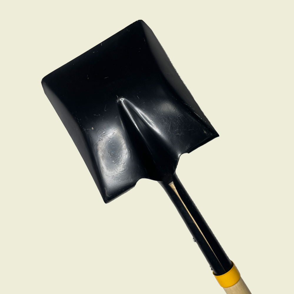 Tolsen 40" Heavy-Duty Garden Shovel Trinidad