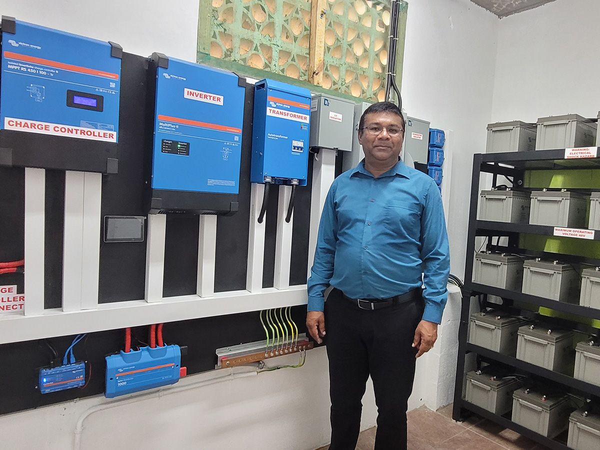 Victron inverter, charge controllers and lead carbon battery rack